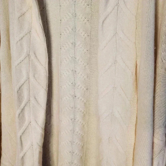 Saks Fith Avenue 100% Cashmere Knitted Ivory Cardigan Sweater - Picture 3 of 7